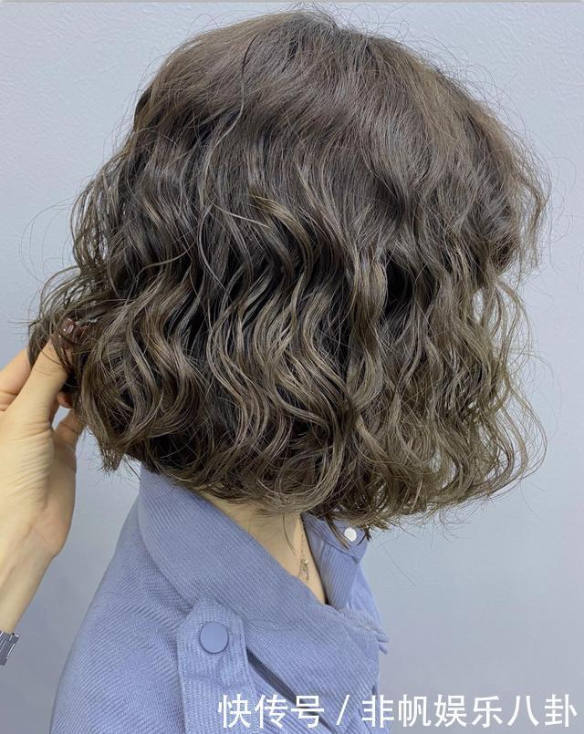 发尾|2021发型怎么剪看看这15款,很美很心动