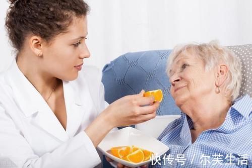 咀嚼|越老越要吃得健康,60岁后坚持3大饮食规则,长寿不会离你太远