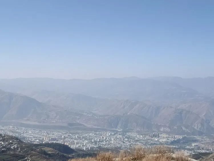 指南村|登顶东川小牯牛山——慈悲殿