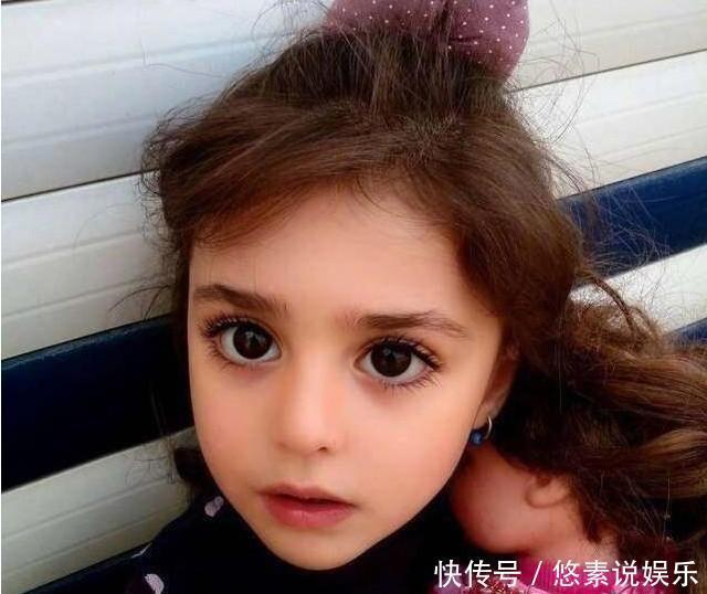 基因|8岁小女孩颜值逆天,看了爸爸得长相才发现基因真的很重要!