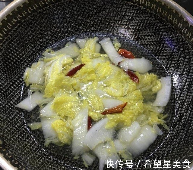 白菜粉丝丸子汤!