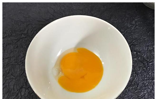 果肉|不用揉面，不用擀皮，简单3步，教你做网红甜点，咬一口酥掉渣