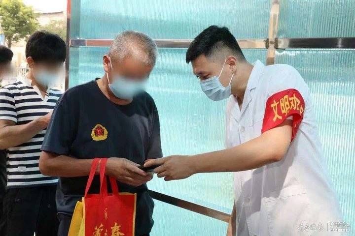 工作人员|延伸服务岗，金乡县人民医院这些举措让医疗服务更暖心