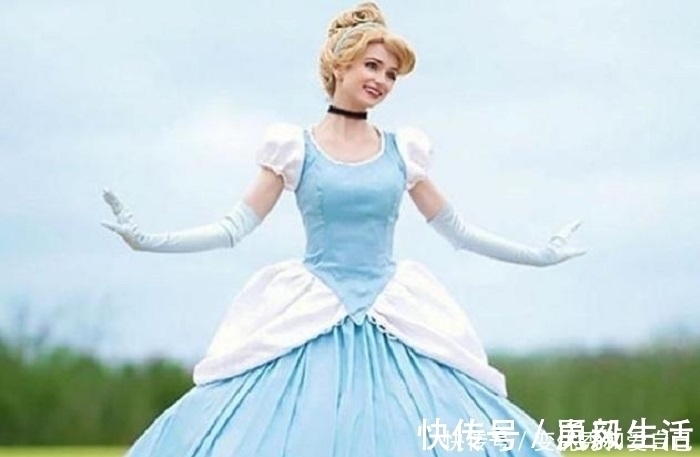 迪士尼|迪士尼公主真人版,白雪公主造型满分,艾莎公主高贵冷艳!