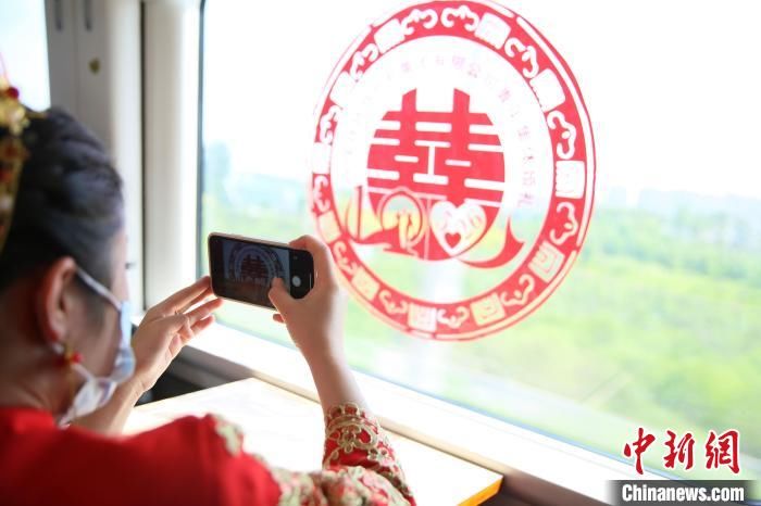 集体婚礼|520,这群“老铁”的集体婚礼很甜