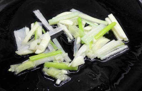 鲜嫩|八爪鱼怎么炒才鲜嫩,不像皮筋?教你一招,脆嫩鲜香到流口水