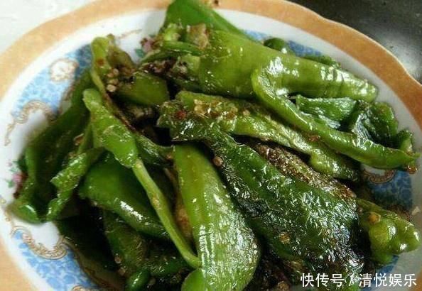 做虎皮青椒,别只会傻“煸炒”多加这一步,美味提升“1倍”