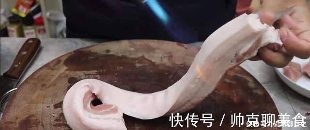 五花肉|如何做一道正宗的红烧肉,记住下面这几步就行