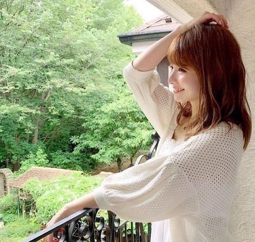 为什么日本女生皮肤不开美颜也很好？她们坚持4件事，真挺细节的