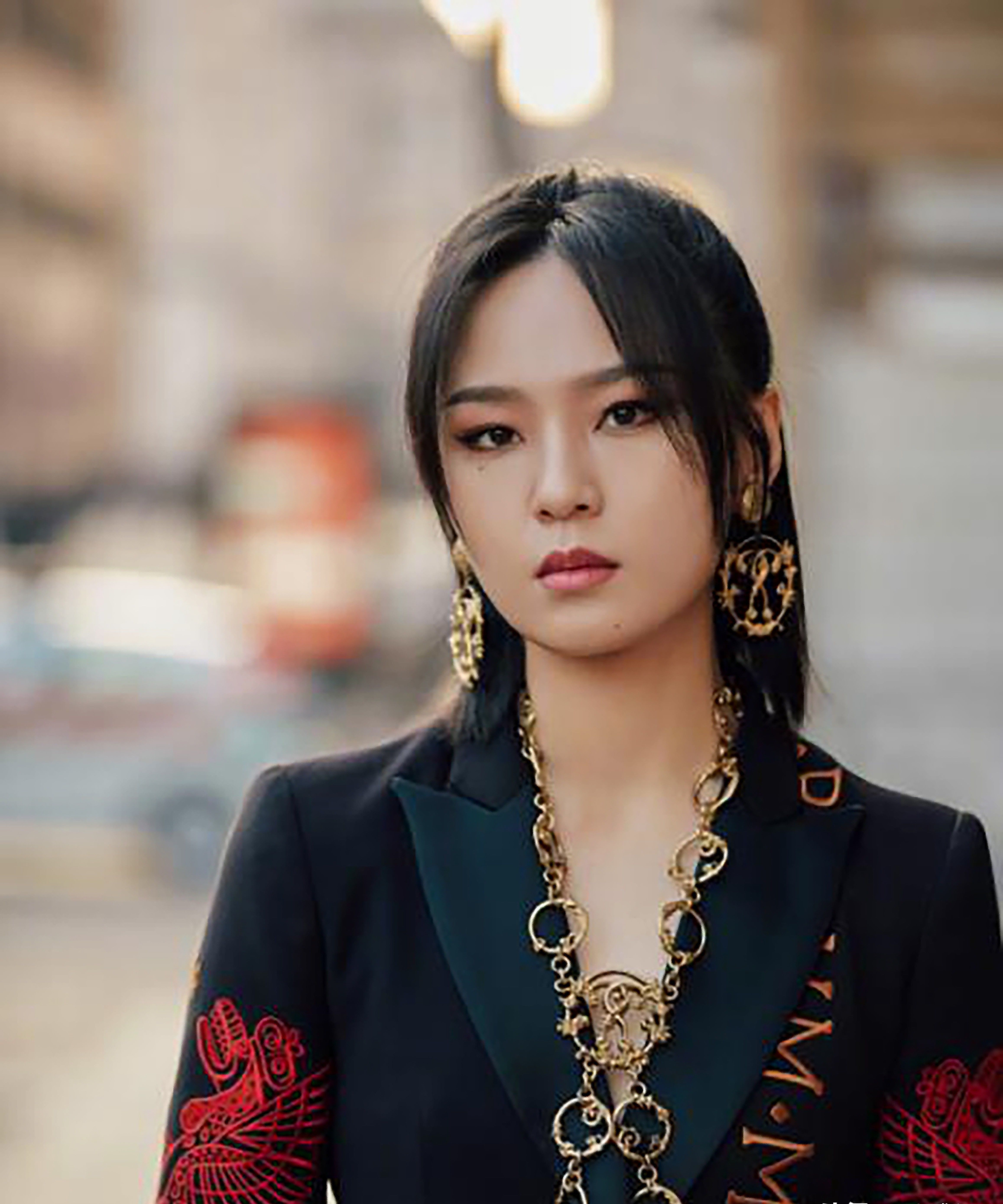 作品|华语女歌手周笔畅,8幅硬笔书法作品欣赏,网友:她的字很淑女