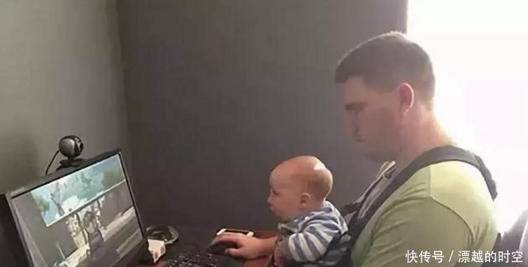 老爸|“医院最霸气宝宝”走红,边输液边溜爸爸,网友卑微的爸爸