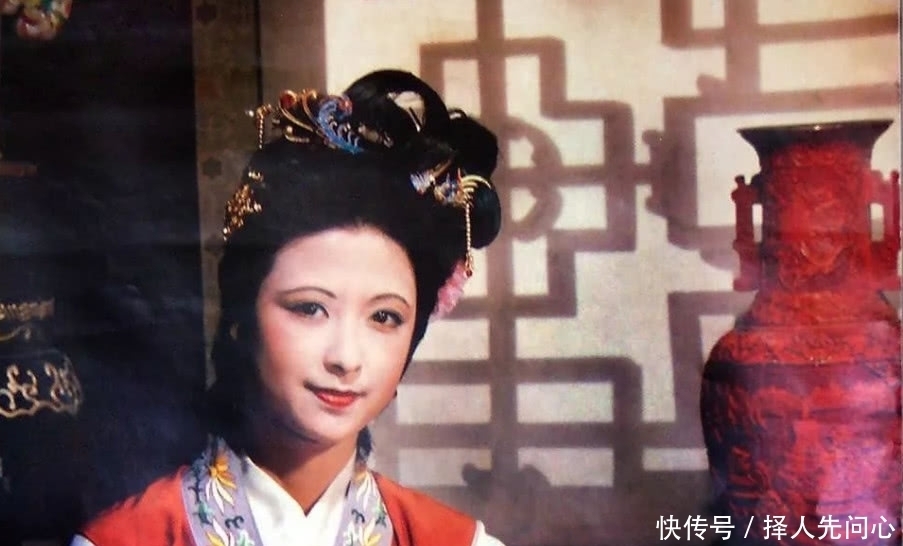 火坑|明知贾府是火坑,为何尤二姐还非去不可?去不去,于她都是死路