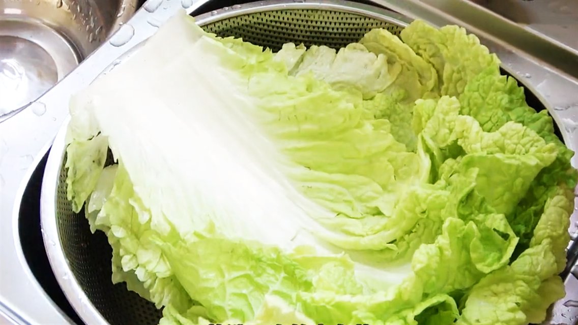 白菜炖粉条，直接下锅是大错！教你不外传的诀窍，做一锅都不够吃