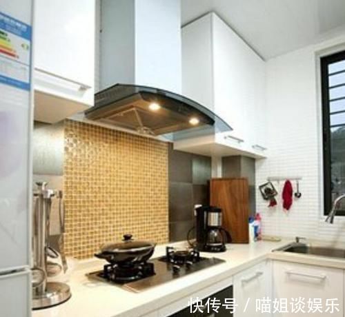 橱柜|厨房装修万万别买橱柜了,聪明人家都这样装,省下一半费用