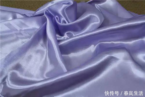 保湿|“蒲公英”萌娃走红,耍完滑梯头发根根冲天,网友:这发型太秀了