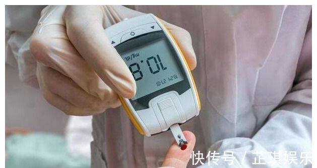 花生|早上空腹吃几粒花生米,坚持一段时间,这4个问题或能有效改善