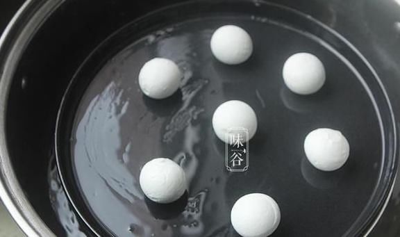 同事们|汤圆不用水煮,换个吃法好吃翻倍,而且方便携带,同事们都抢着吃