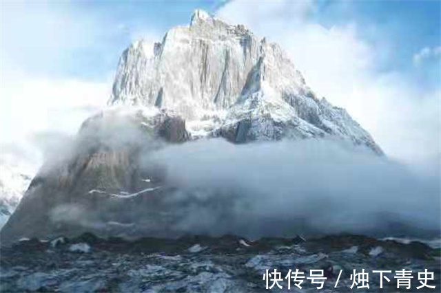 chiang#1935年毛主席作一首《念奴娇》,2006年一同济副教授因无知出洋相