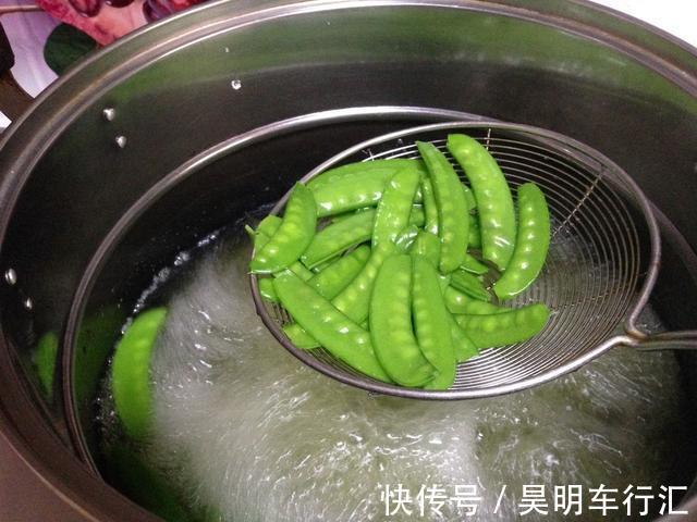 蒜瓣|菜名：蒜子烧木耳，味道诱人，营养够丰富