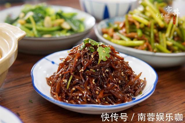 芥菜丝|冬天做咸菜，不用腌不用晒，一炒一蒸能“速成”，咸香嘎嘣脆