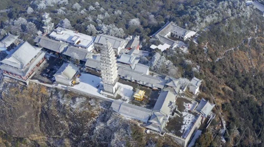 情结|云海与雪景、雾凇齐聚,惊艳了鸡足山的冬天!