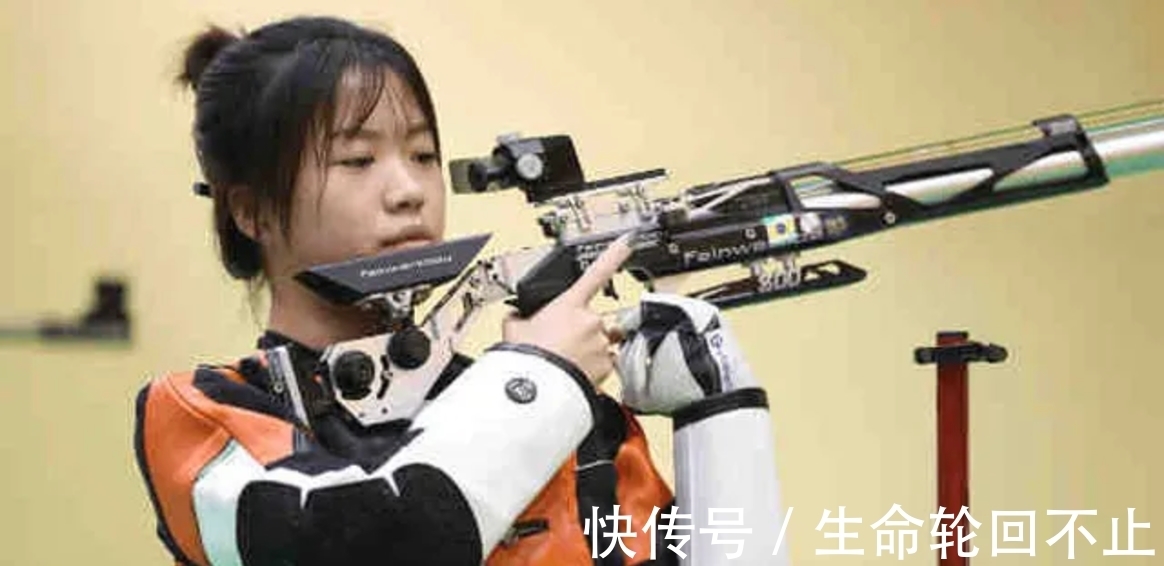 奪冠|奧運(yùn)冠軍的魅力!楊倩奪冠后成大型追星現(xiàn)場,這樣的追星可以有