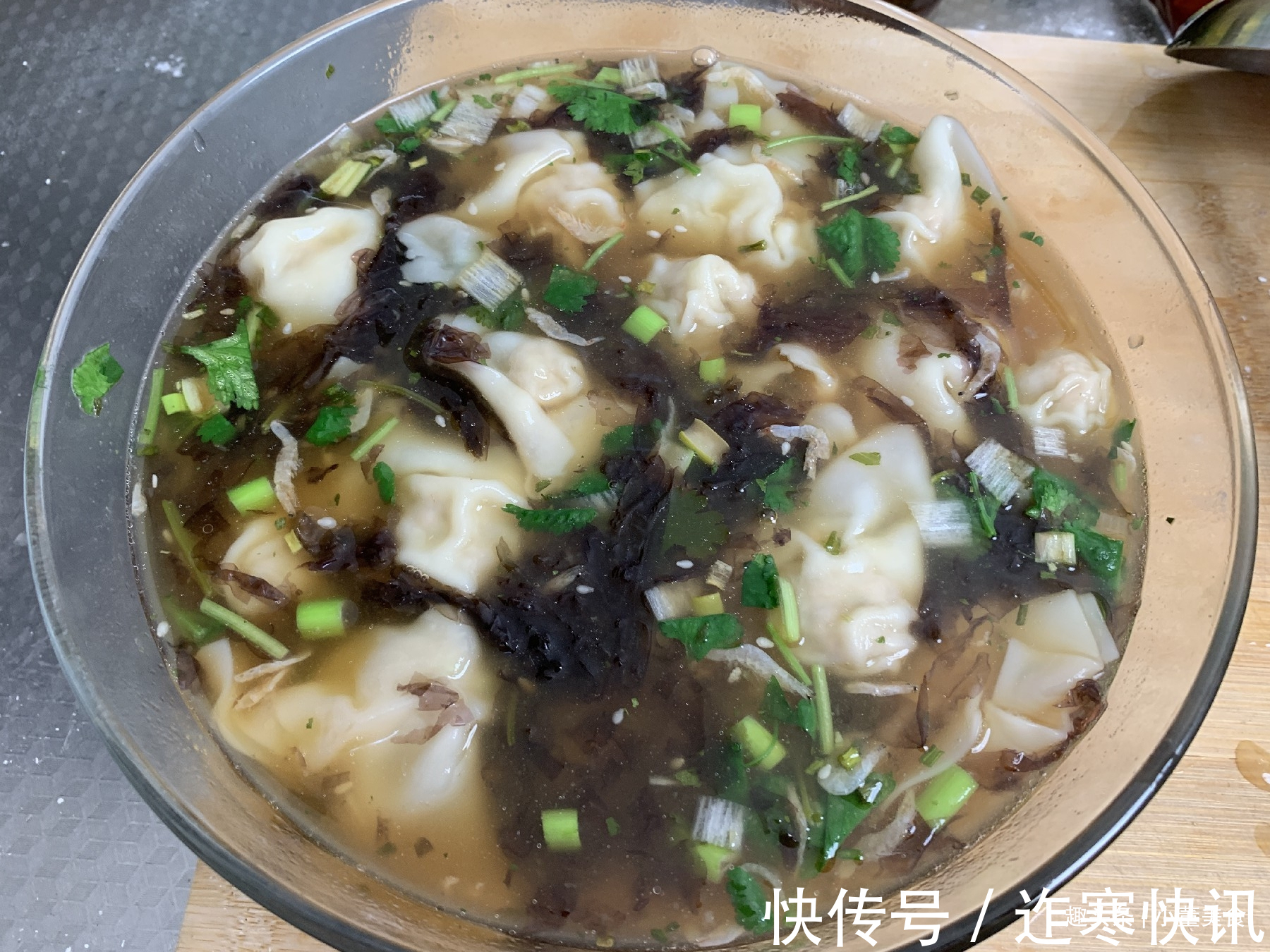 技巧|不管包饺子还是馄饨,牢记拌肉馅3个技巧,又香又嫩,好吃不腻