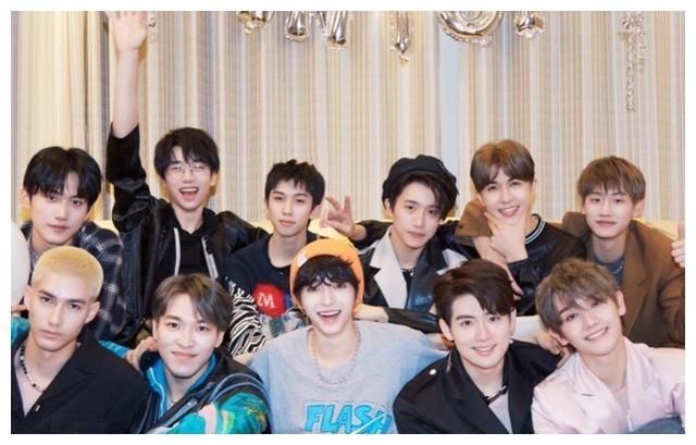 創造營|劉宇粉絲維權成功!INTO1首張宿舍合照,劉宇C位顯而易見