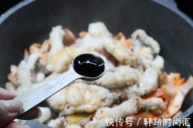 干锅鱼|海边人做鱼太香了,我一周吃三次,雷打不动,碗底汤汁都不放过