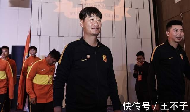 u23|3名U23!李霄鹏为国足打上鲜明烙印 李太守这绰号可不是白叫的