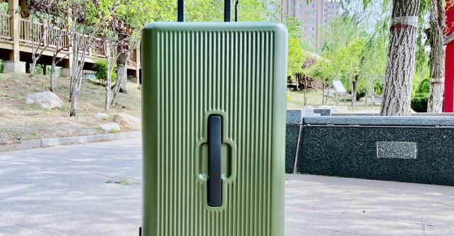 拉杆|锦囊行李箱有多能装？我想要的统统带走