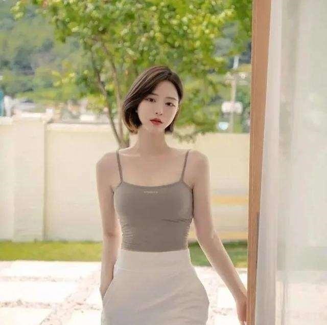 毛衣 温柔有质感的打底裤穿搭,优雅舒适一步到位,一双凉鞋!