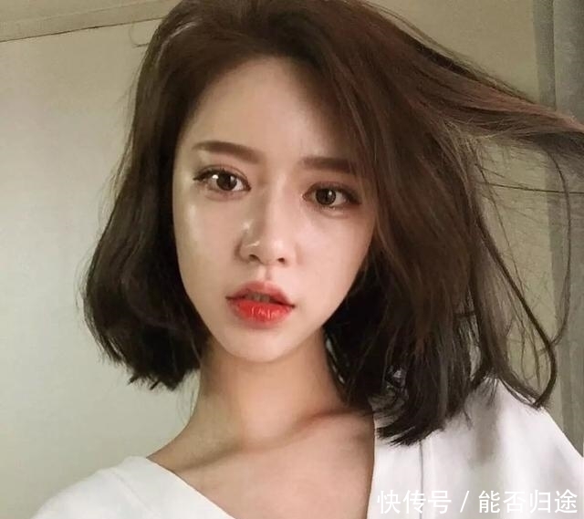 对脸大的女生来说，选对发型比穿衣重要多了