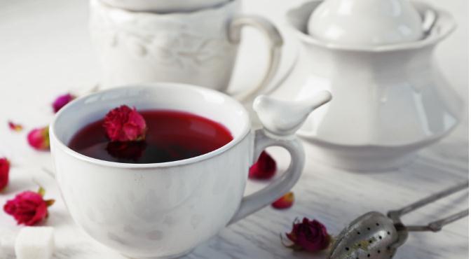 宫寒痛经|天气一凉,手脚冰凉,“4个原因、2个建议”,改善冰凉,温暖全身