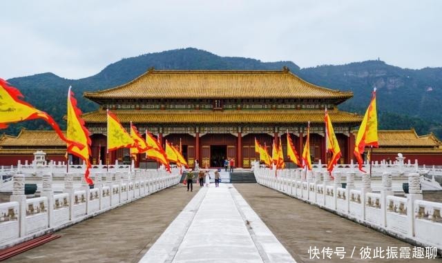 浙江最牛的“山寨”景区，常有明星出入，游客：比真的体验感好