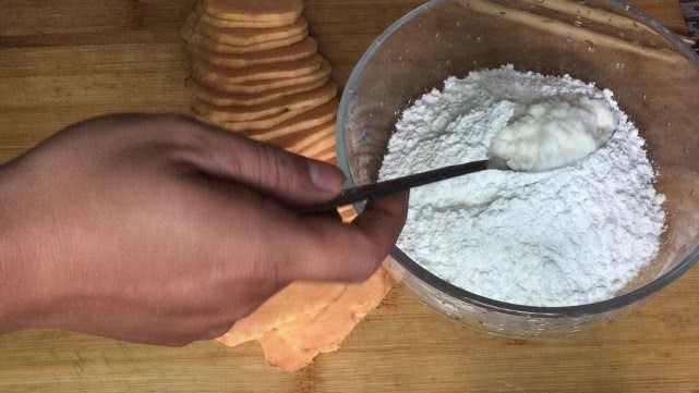 爱吃红薯的别错过哦,农村大妈都这样吃的,软糯香甜,孩子超爱吃