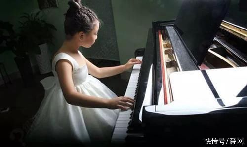 积食|不要盲目纠正!孩子有这3种臭毛病竟然是“高智商”的表现