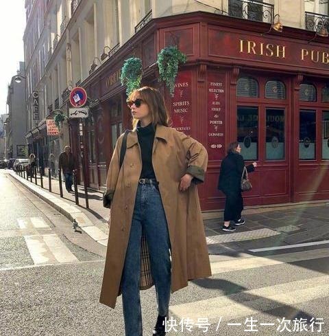 洛薇 秋天街头的“法式优雅”，我劝你这样穿，法国女人的时髦，你也有！