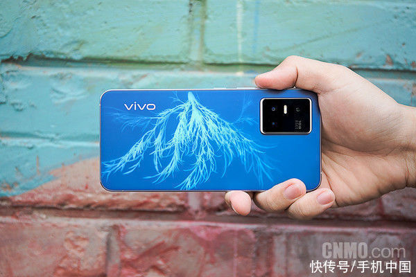 七夕礼物怎么选？带上神仙手机vivo S10系列搞定Ta