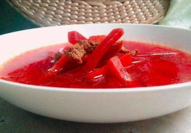 它一千多年前入侵中国,被农民误认为萝卜,如今却变外国餐桌名菜