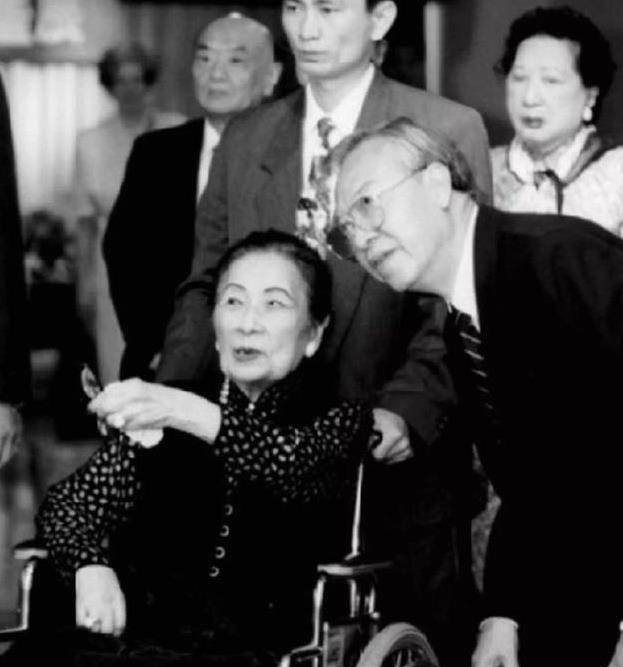 宋美龄一|宋美龄活了106岁,一生到底有多少存款?看后令人们感到震惊!