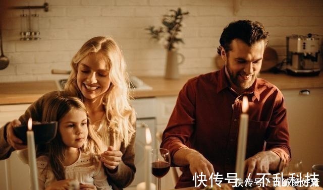 和你在一起|这个游戏很多父母陪孩子玩过,看似其乐融融,对孩子却是种折磨!