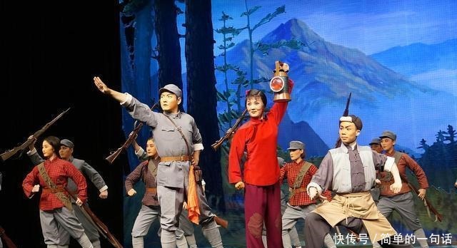 热血沸腾|八个样板戏有哪些都是革命故事,让人看了热血沸腾