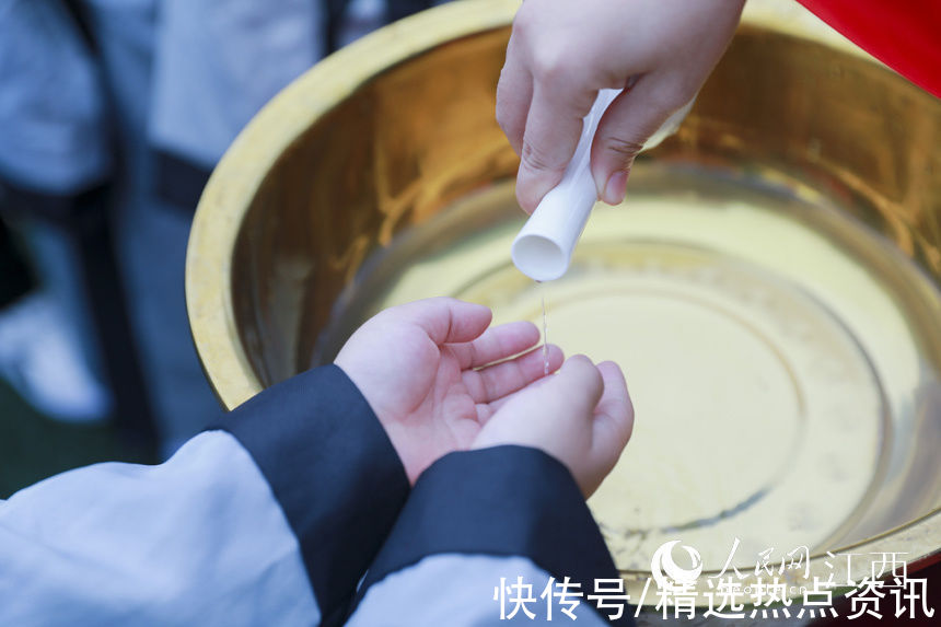 江西$江西吉州区：开笔明礼 启蒙人生