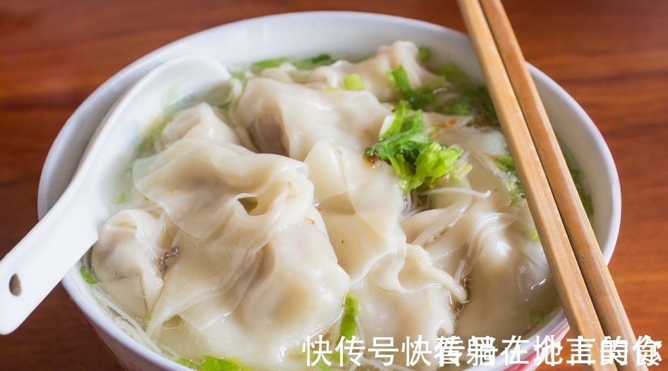 馄饨、云吞、抄手是一个东西吗了解清楚再吃,别闹笑话了