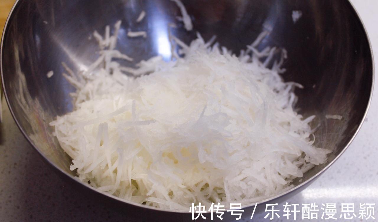 白萝卜丝咸什 ,夏季养生饮食,当早餐快捷又方便