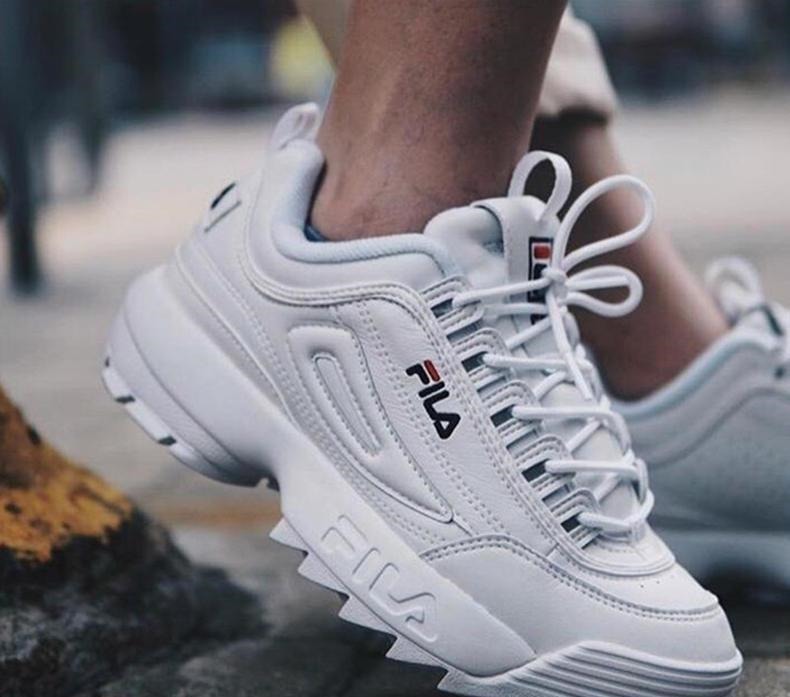 篮球鞋 男人到了三十岁,别再迷恋耐克阿迪了,这些国产货堪称运动界“华为”