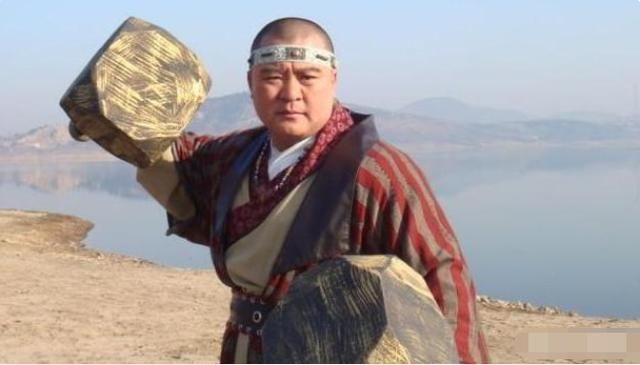 |5个版本的李元霸,除了最后其他都是搞笑的,居然还有女版?