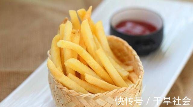 炸薯条只需要一个动作，脆而不软网友原来如此