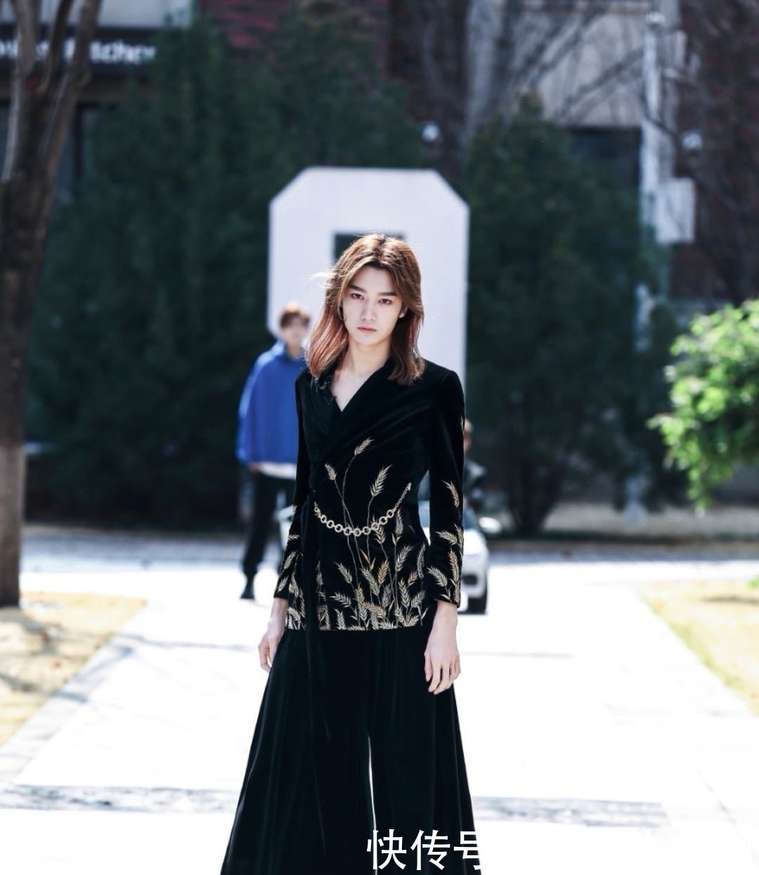 余景天|青春有你确定没成团,九名成员签约一年,资源不理想